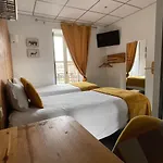 Le Hôtel-bar
