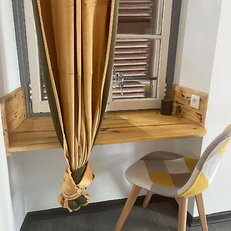Le Hôtel-bar 2*