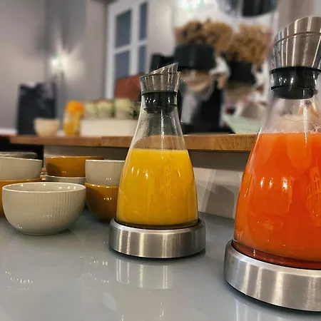 Le Hotel-bar Отель 2*