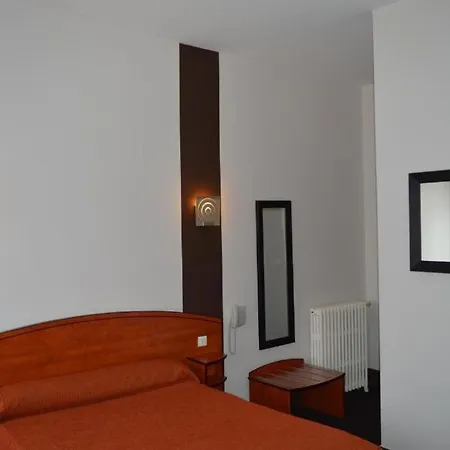 Le Hotel-bar Hotel 2*