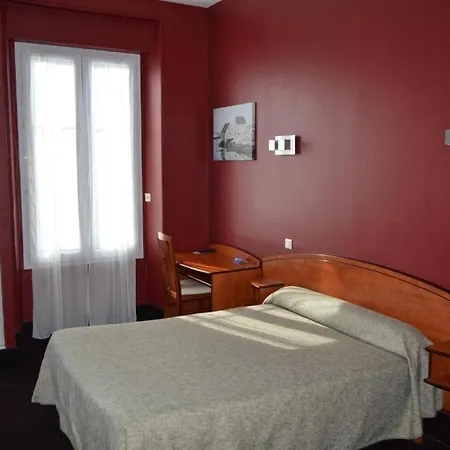 Le Hotel-bar Hotel Oloron-Sainte-Marie