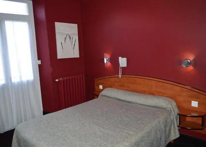 Le Hotel-bar 올롱생테마리